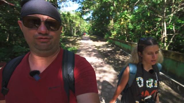 Amazing crystal clear diving caves on Kei Islands: Air Goa Hawang смотреть онлайн
