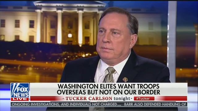 Tucker Carlson Guest: 'We Need Martial Law on the Border' смотреть онлайн