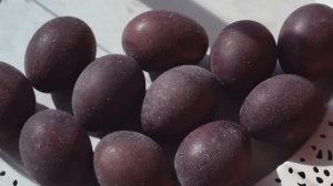 Оригинальная покраска яиц в вине на пасху. Очень быстро