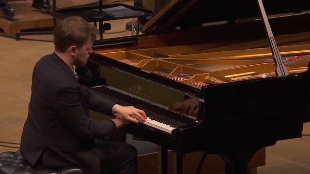 Anton Gerzenberg plays Liszt • Piano Concerto No. 1 смотреть онлайн