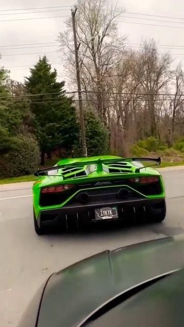 green coloured Lamborghini drifting #shorts #supercars #lamborghini #aventador смотреть онлайн