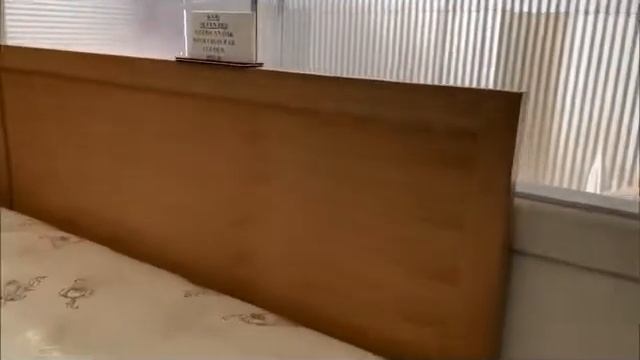 Wood World Furniture - Kari American Oak Queen Size Bed смотреть онлайн