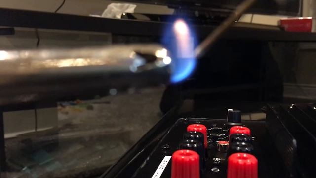 How to Remove a Broken Male RCA plug inside its Female Socket смотреть онлайн