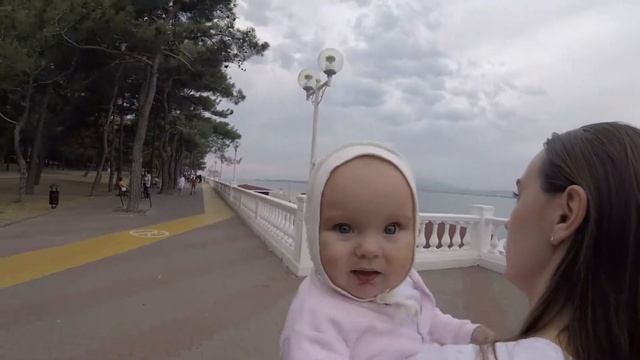 #1 VLOG: Геленджик День 1 (Дорога, пляж, море, первый раз камни)