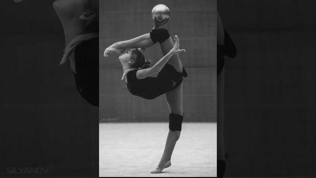 музыка для художественной гимнастики с мячом,булавами,обручем,м
скакалкой,бп смотреть онлайн