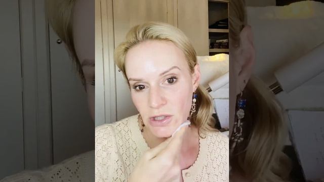 Dermalogica Rapid Reveal Peel Facial Demonstration By Tina Kay @ Tina Kay Skincare смотреть онлайн