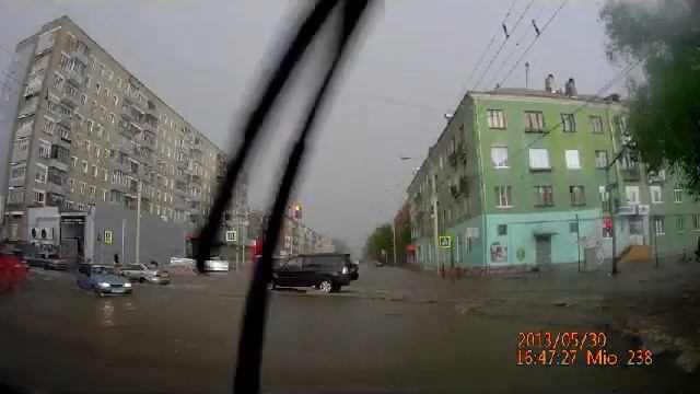 ливень в ярославле 30 мая смотреть онлайн