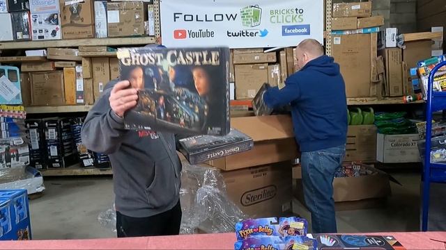 Another Large Quantity Pallet With Over 500 Piece Count Mystery Pallet Unboxing $5900 Retail смотреть онлайн
