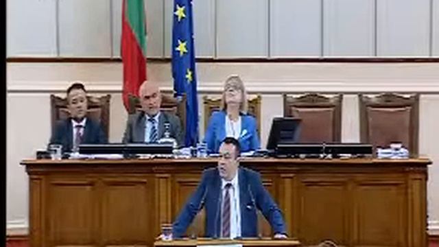 Изказване на Хамид Хамид - НС,15.06 смотреть онлайн
