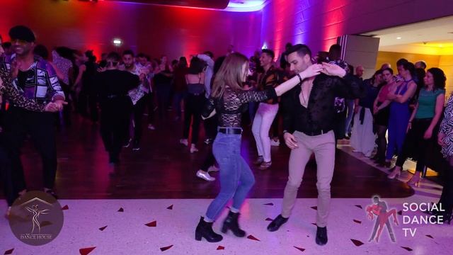 Dani & Kelly - Salsa Social Dancing #Live2Mambo @ Budapest 2023 смотреть онлайн