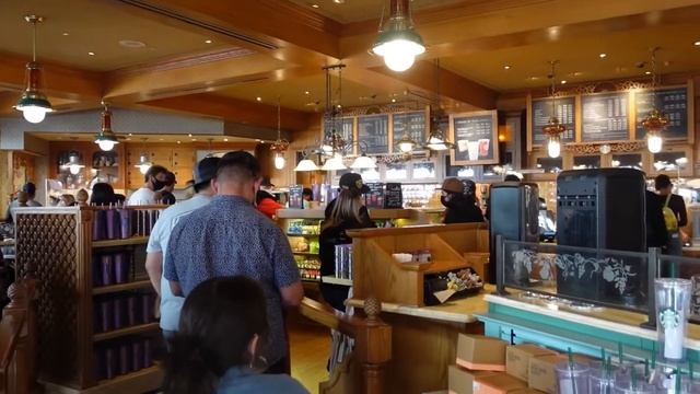 Touring the Starbucks Disneyland Anaheim Main Street 2022! смотреть онлайн