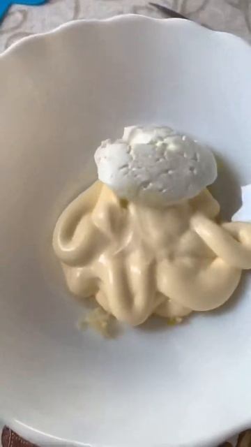 Куриное филе под сыром и помидорами