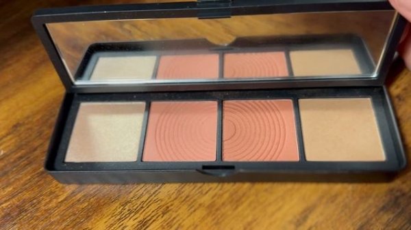 #NEW #MakeupReview: #Smashbox Halo Glow Face Palette