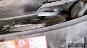 AUDI A6  порвался тросик капота.