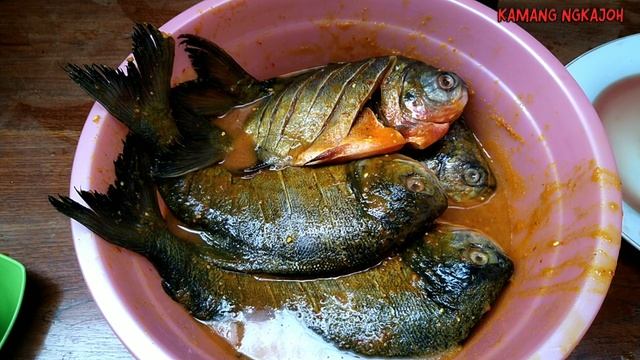 RESEP IKAN BAWAL BAKAR ENAK‼️ikan Bakar Ini Dimakan Dengan Lalapan Enak😍