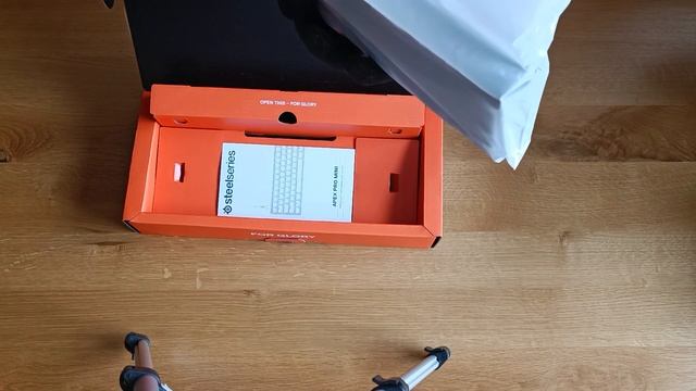 SteelSeries Apex Pro Mini 60% Keyboard Unboxing | OmniPoint 2.0 Switches смотреть онлайн