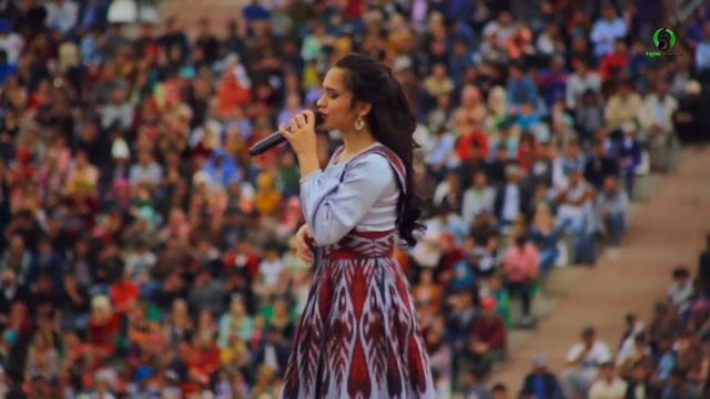 Мадина Акназарова - Танхо ману ту / Madina Aknazarova - Tanho Manu Tu