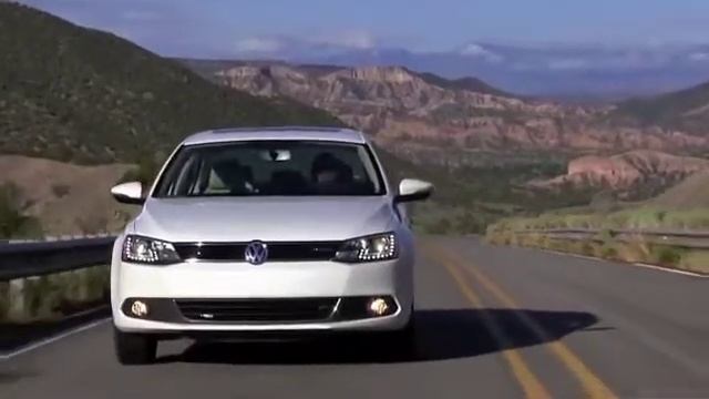 2013 Volkswagen Jetta Hybrid Road Test смотреть онлайн