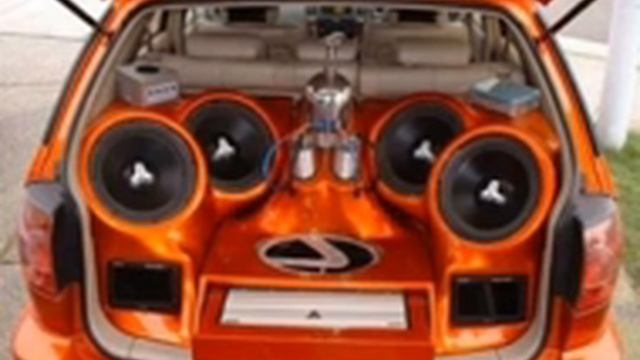 Бас Буст. смотреть онлайн