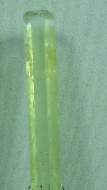 Beryl var. Aquamarine (Heliodor?) with Goshenite Termination, Minas Gerais, Brazil, #2 смотреть онлайн