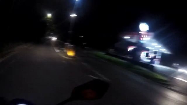 FRENCH MAN TRIED TO KISS MY MUM смотреть онлайн