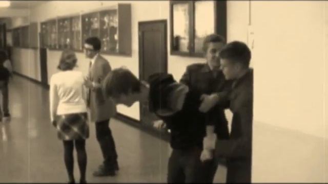 Stan wojenny w LO III/PG9 смотреть онлайн