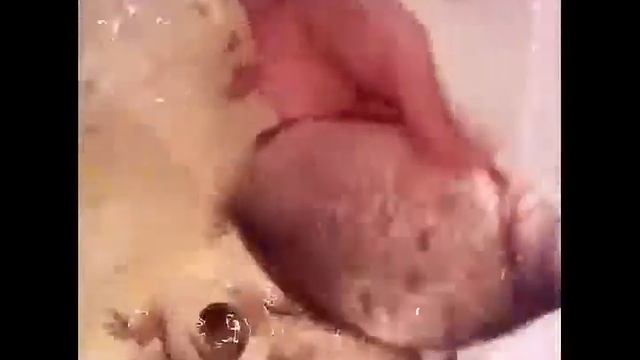 РЫБАЛКА У БЕРЕГА!!!. НА ЧЕРВЯ смотреть онлайн