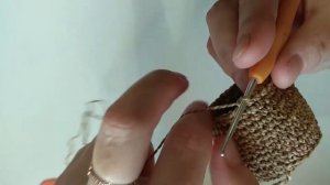 ВЕРЁВОЧНАЯ НИТКА,ПЕРЬЯ И КРЮЧОК. ЦИЛИНДР СТИМПАНК ГОТОВ.