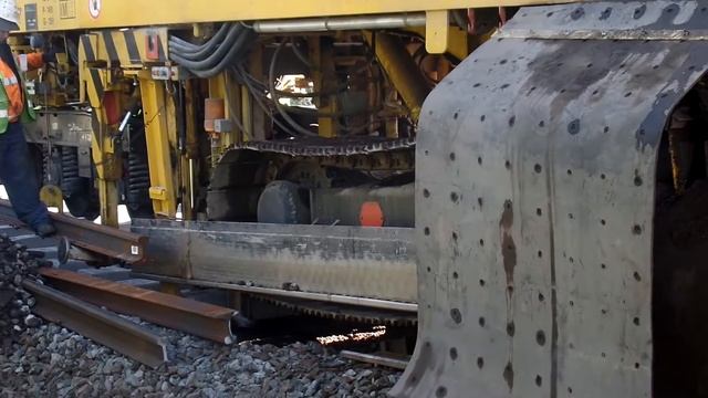 SWIETELSKY SMD-80 SPOORBIELZEN VERVANGEN DOOR BETON смотреть онлайн