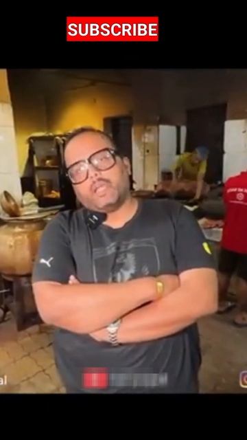 106-Yr-Old Amritsari Indian Street Food | Best Lacha Paratha, Dal Fry, Palak Paneer + Desi Ghee