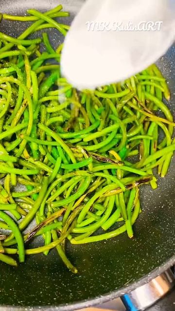 Жаренный САЛАТ#shorts смотреть онлайн