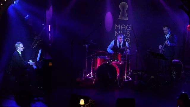 All Blues - Nikita Agafonov Jazz Quartet смотреть онлайн