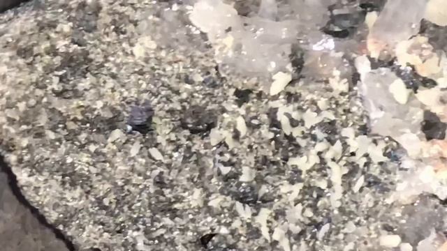 Chalcocite. Халькозин минерал. Джезказган. Казахстан. смотреть онлайн