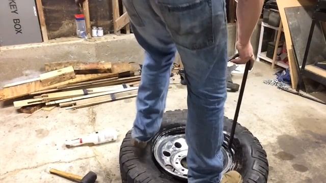 How To Seat A Bead With A Bicycle Pump | CAN IT BE DONE? смотреть онлайн