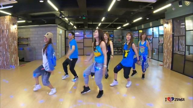 I LOVE ZUMBA / Mega Mix 72 - Pista Caliente - Dance смотреть онлайн