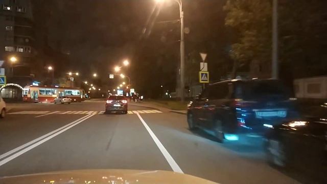 2020.10.26. Погода Петербург. 21:13. +9°. Обычные люди - разменная монета в руках политиков.