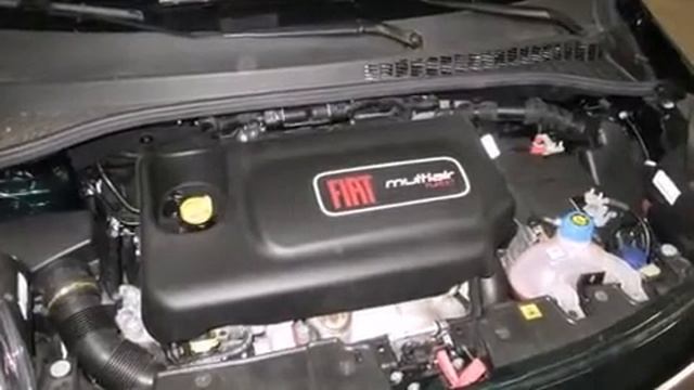 2014 FIAT 500L Trekking Beats/Premier смотреть онлайн