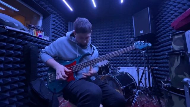 Darkglass B3k онборд версия от Вадима Панкина. bass guitar MTD. бортовой преамп GLOCKENKLANG смотреть онлайн