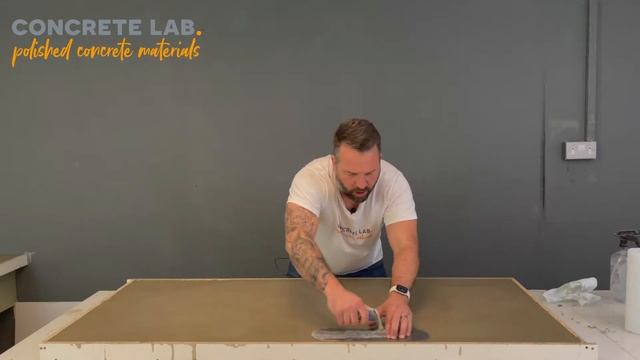 How To Use Our CAST IN PLACE Concrete Mix - Part 3C - Trowelling смотреть онлайн