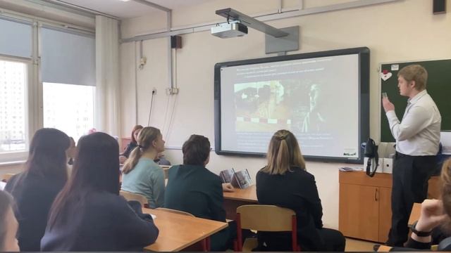 Видеосюжет о ярмарке «Моя будущая профессия», которая проходила недавно в 10-м корпусе.