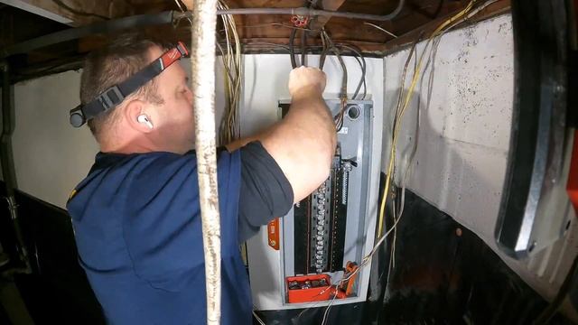 200 AMP Service Upgrade Single-Family Dwelling #200AMP #ElectricServiceUpgrade #Grounding #Bondin смотреть онлайн