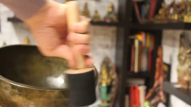 Поющая чаша из Непала с широкими краями (Мустанг) д=28см смотреть онлайн