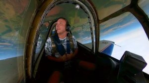 Высший пилотаж на ЯК-52 из передней кабины