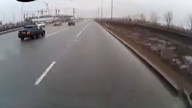 Алматы. Маневры без поворотников 20150223 0842A