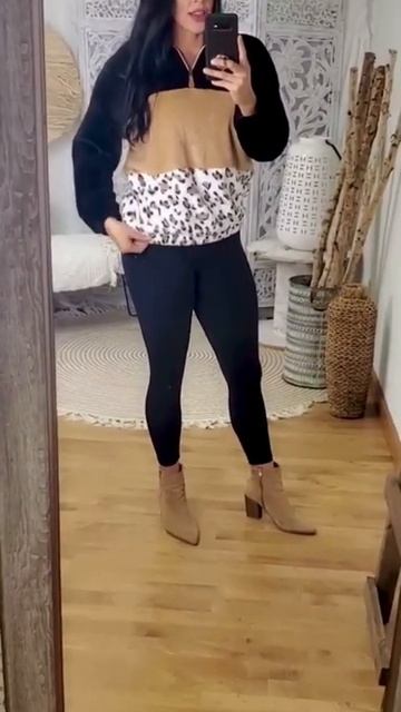 Cheetah Patterned Colorblock Sherpa Hoodie смотреть онлайн