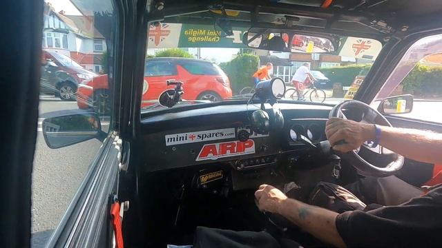 Classic Mini 1380 clutch release bearing failure 2 days before castle combe 😳 смотреть онлайн
