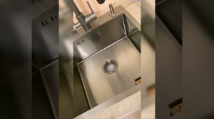 Облезла мойка Gerhans из нержавейки !😬