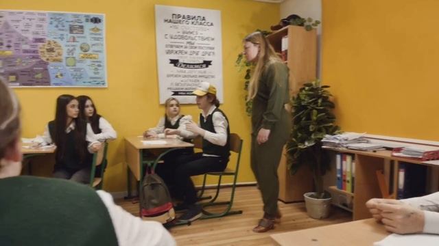 Школа Глазами Терпилы (ШГТ) ЦВЕТЫ В ВАЗЕ GOVNO В УНИТАЗЕ смотреть онлайн