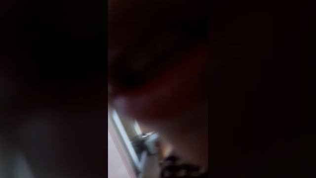 Как падает телефон и епил калонка смотреть онлайн