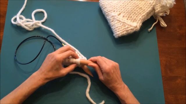 How to Knit the Magic Loop for the Chunky Knit Christmas Stocking, Video 1 of 4 смотреть онлайн